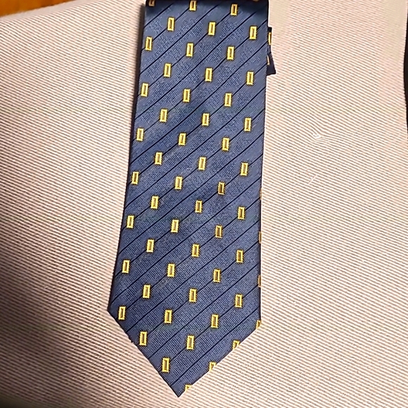 Alexis Holt - Milan- Paris- London- New York men's neck tie dark grey with gold - Picture 1 of 6